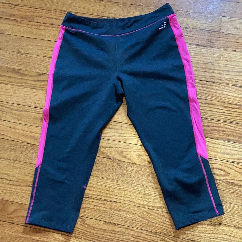 Bcg size medium exercise pants gray with pink 3/4
